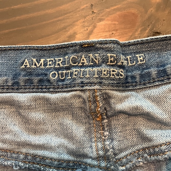 AE Jean shorts. Size 14 - Picture 4 of 4